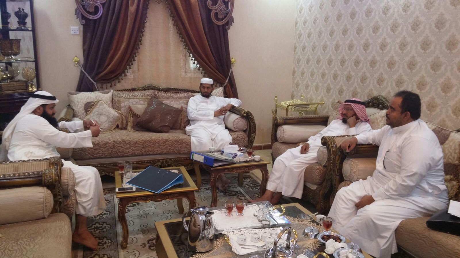 زيارات اللجان التعريفية لأفراد العائلة عام 1436هـ - 2015م